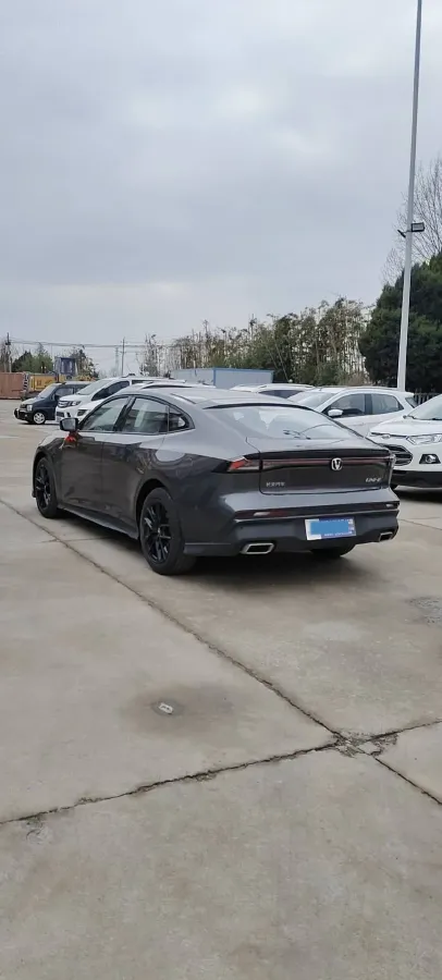 2023 ChangAn UNI-V 1.5T 188HP L4 7DCT,autocango,china used car exporter,china ev exporter,chinese used car exporter,chinese used ev exporter