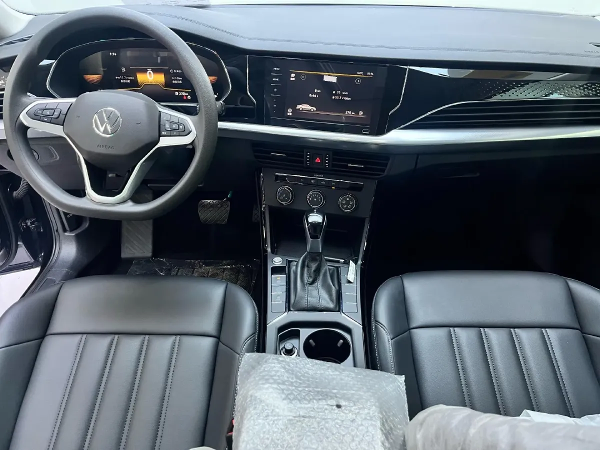 2024 Volkswagen Passat 1.4T 150HP L4 7DCT,autocango,china used car exporter,china ev exporter,chinese used car exporter,chinese used ev exporter