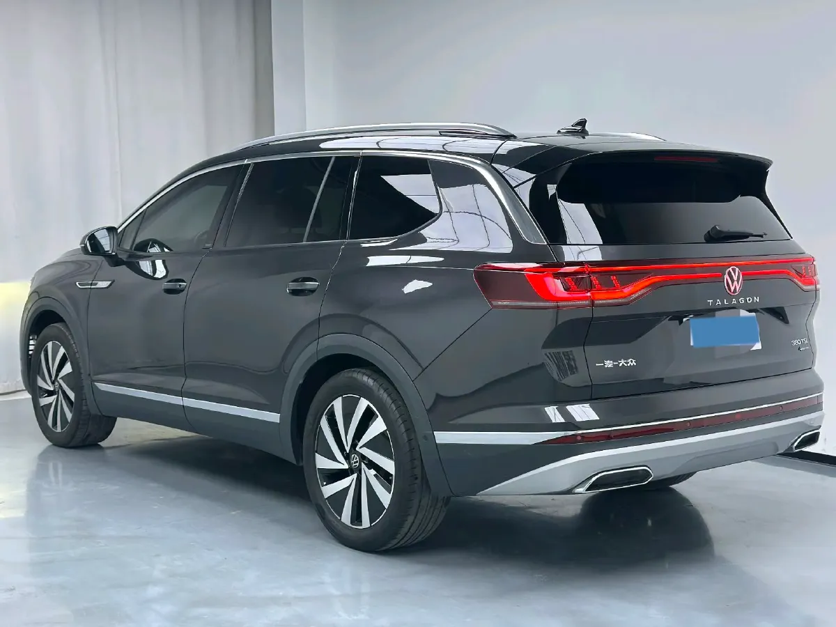 2021 Volkswagen Talagon 2.0T 220HP L4 7DCT,autocango,china used car exporter,china ev exporter,chinese used car exporter,chinese used ev exporter