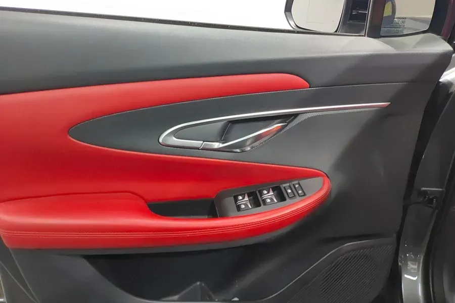 2020 ChangAn UNI-T 1.5T 180HP L4 7DCT,autocango,china used car exporter,china ev exporter,chinese used car exporter,chinese used ev exporter