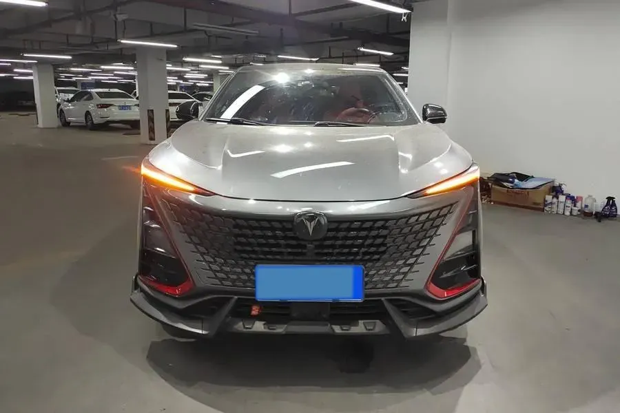 2020 ChangAn UNI-T 1.5T 180HP L4 7DCT,autocango,china used car exporter,china ev exporter,chinese used car exporter,chinese used ev exporter