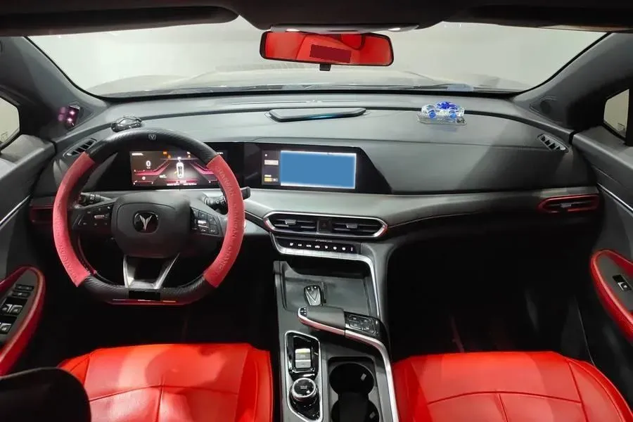 2020 ChangAn UNI-T 1.5T 180HP L4 7DCT,autocango,china used car exporter,china ev exporter,chinese used car exporter,chinese used ev exporter