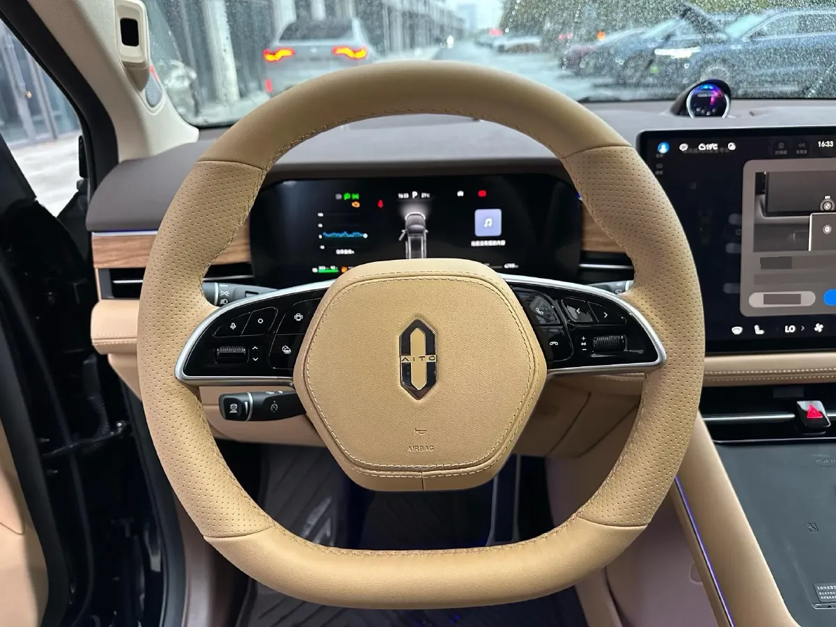 2024 AITO AITO M7 1.5T 152HP L4 REEV 42KWH,autocango,china used car exporter,china ev exporter,chinese used car exporter,chinese used ev exporter