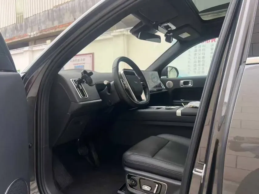 2023 Li L7 Range Extended 154HP REEV 40.9KWH,autocango,china used car exporter,china ev exporter,chinese used car exporter,chinese used ev exporter