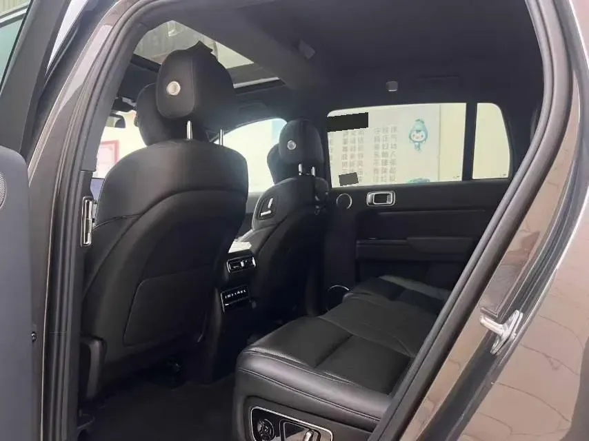 2023 Li L7 Range Extended 154HP REEV 40.9KWH,autocango,china used car exporter,china ev exporter,chinese used car exporter,chinese used ev exporter