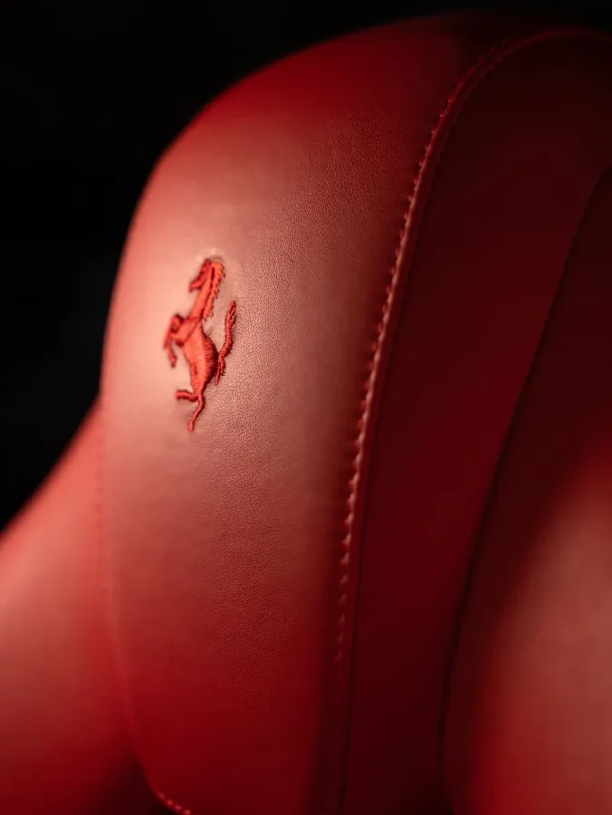 2019 Aston Martin DB11 5.2T 639HP V12 8AT,autocango,china used car exporter,china ev exporter,chinese used car exporter,chinese used ev exporter