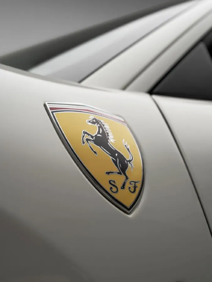 2019 Aston Martin DB11 5.2T 639HP V12 8AT,autocango,china used car exporter,china ev exporter,chinese used car exporter,chinese used ev exporter