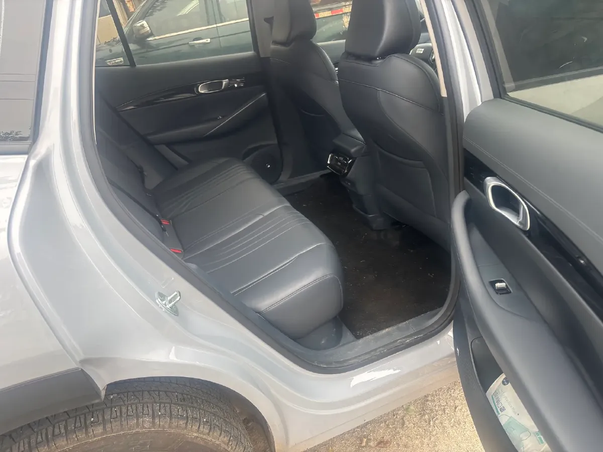 2024 YuanChen Super Van BEV 51KWH,autocango,china used car exporter,china ev exporter,chinese used car exporter,chinese used ev exporter