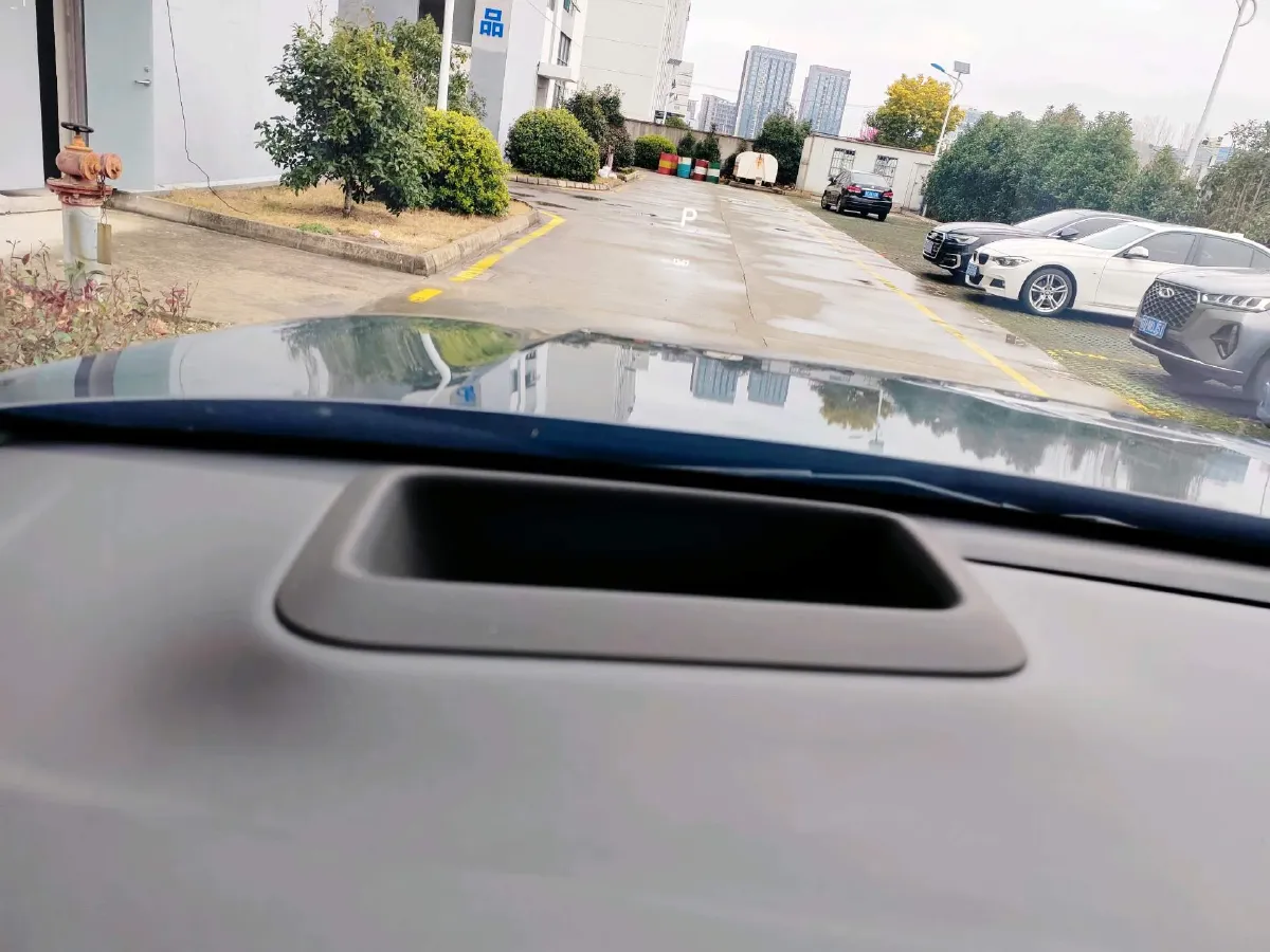 2023 Li L7 Range Extended 154HP REEV 40.9KWH,autocango,china used car exporter,china ev exporter,chinese used car exporter,chinese used ev exporter