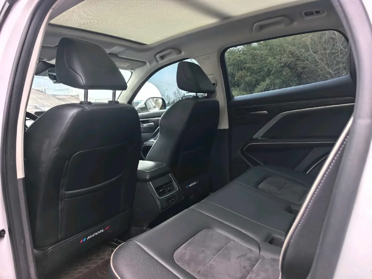 2023 Haval H6 1.5T 150HP L4 7DCT,autocango,china used car exporter,china ev exporter,chinese used car exporter,chinese used ev exporter