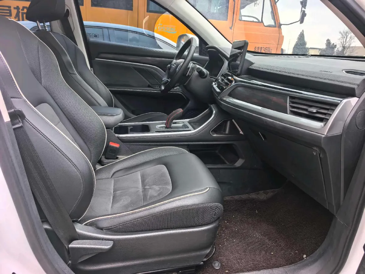 2023 Haval H6 1.5T 150HP L4 7DCT,autocango,china used car exporter,china ev exporter,chinese used car exporter,chinese used ev exporter