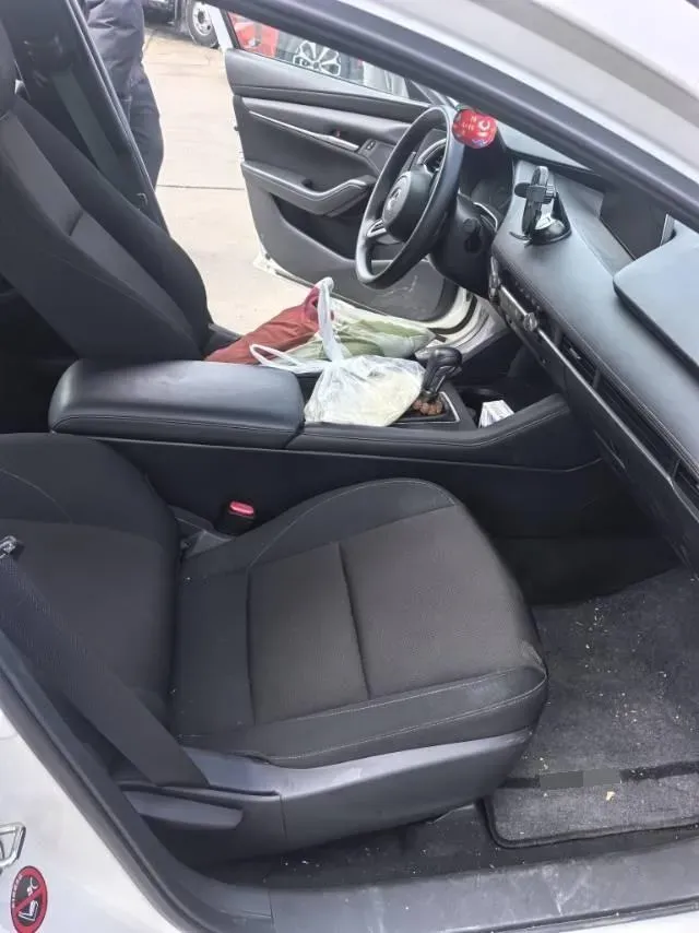 2023 Mazda 3 Axela 2.0L 158HP L4 6AT,autocango,china used car exporter,china ev exporter,chinese used car exporter,chinese used ev exporter