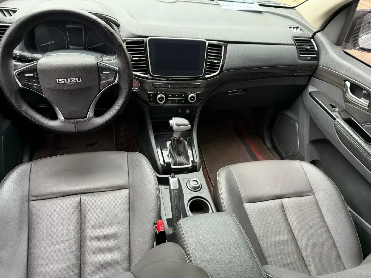 2019 Isuzu D-MAX 3.0T 177HP L4 6AT,autocango,china used car exporter,china ev exporter,chinese used car exporter,chinese used ev exporter