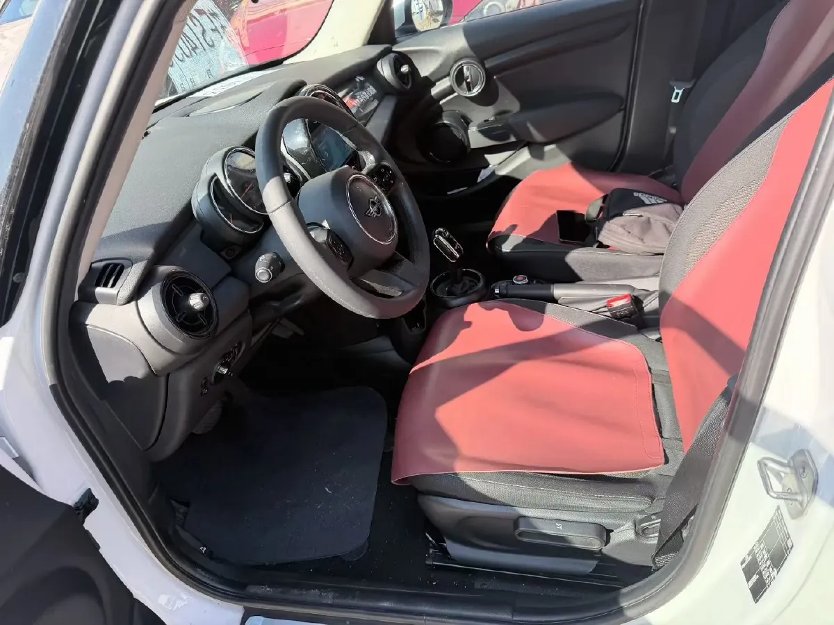 2023 MINI MINI 1.5T 102HP L3 7DCT,autocango,china used car exporter,china ev exporter,chinese used car exporter,chinese used ev exporter