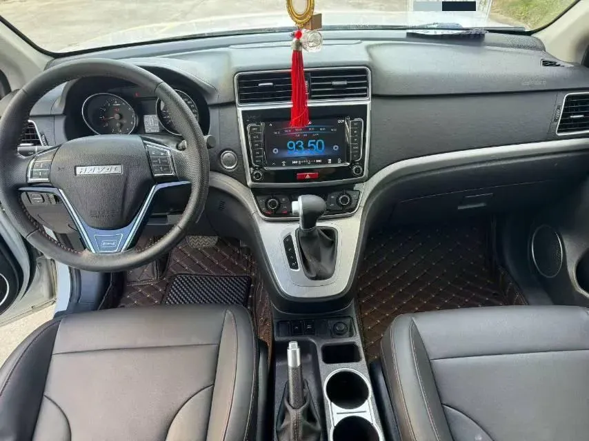 2019 Haval M6 1.5T 150HP L4 7DCT,autocango,china used car exporter,china ev exporter,chinese used car exporter,chinese used ev exporter