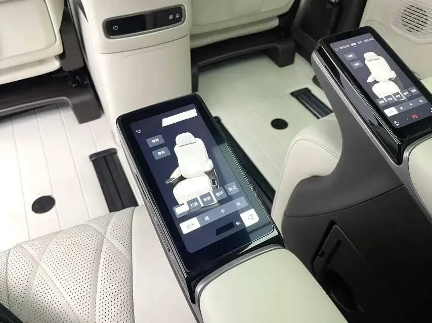 2025 Denza D9 1.5T 156HP L4 E-CVT PHEV 40KWH,autocango,china used car exporter,china ev exporter,chinese used car exporter,chinese used ev exporter