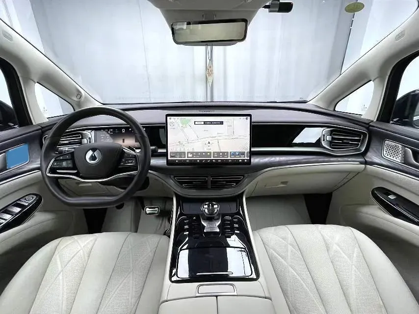 2025 Denza D9 1.5T 156HP L4 E-CVT PHEV 40KWH,autocango,china used car exporter,china ev exporter,chinese used car exporter,chinese used ev exporter