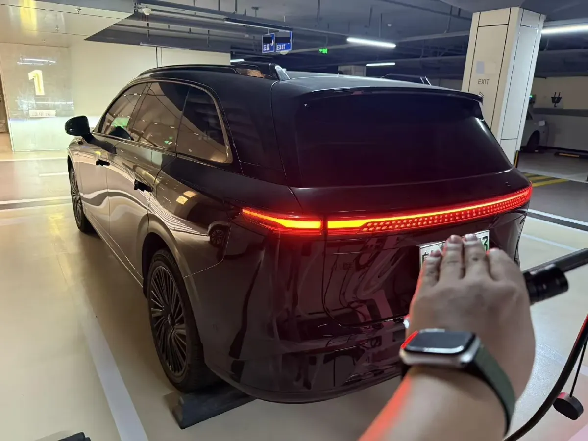 2025 Xpeng G9 BEV 93.1KWH,autocango,china used car exporter,china ev exporter,chinese used car exporter,chinese used ev exporter