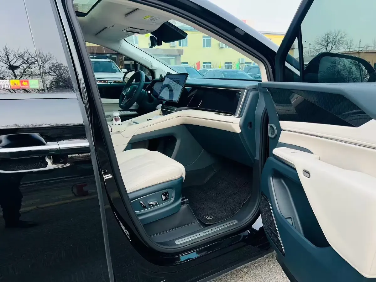 2025 BYD Xia 1.5T 156HP L4 E-CVT PHEV 36.6KWH,autocango,china used car exporter,china ev exporter,chinese used car exporter,chinese used ev exporter