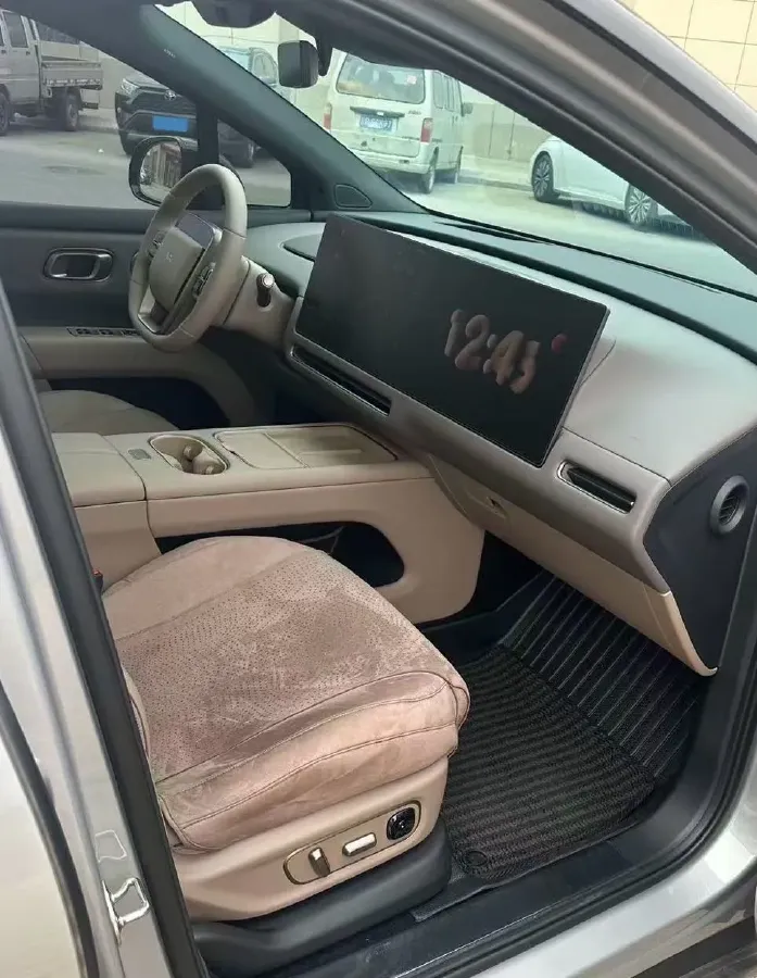 2025 Li i6 BEV,autocango,china used car exporter,china ev exporter,chinese used car exporter,chinese used ev exporter