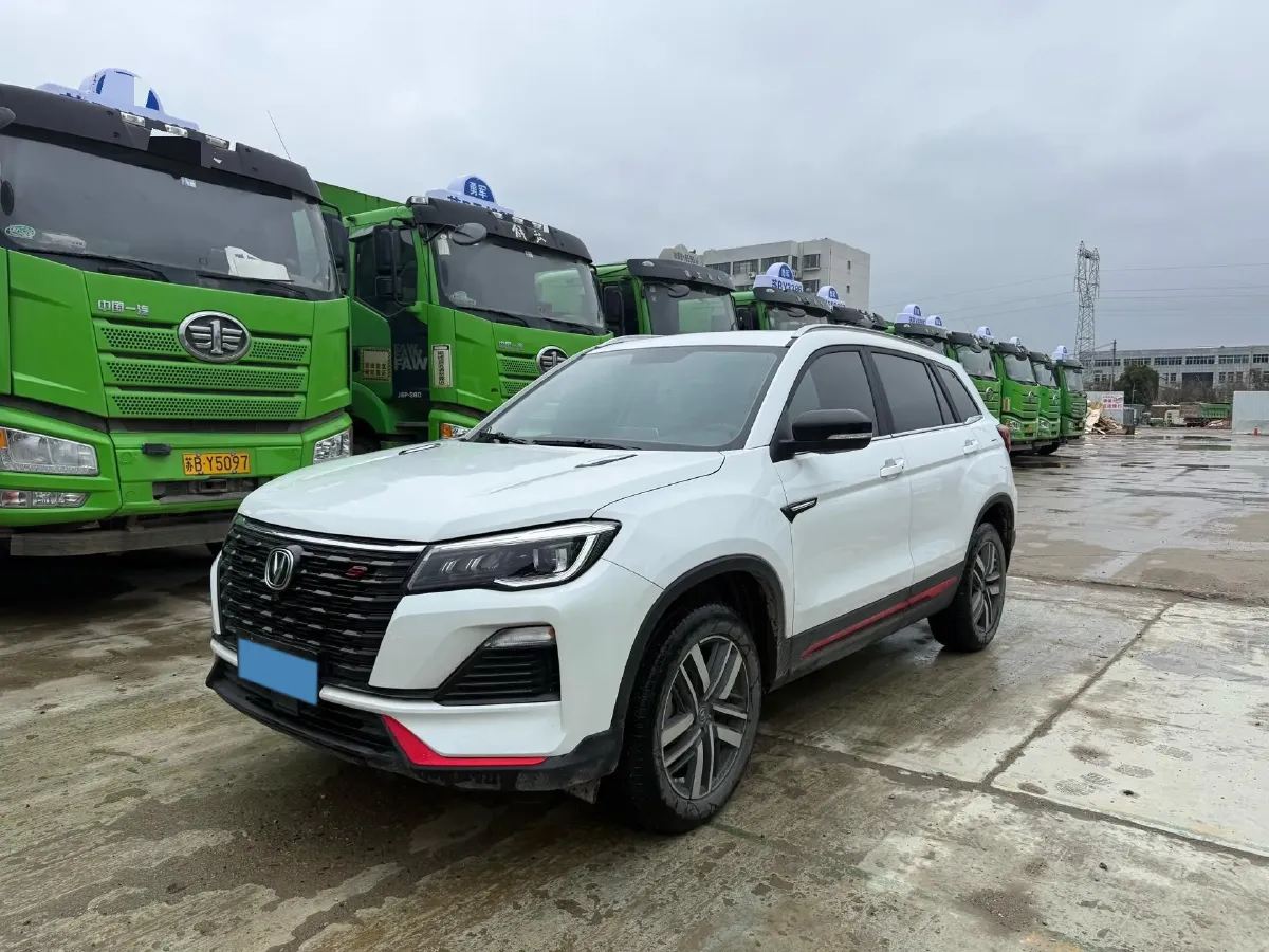 2023 ChangAn CS75 1.5T 188HP L4 7DCT,autocango,china used car exporter,china ev exporter,chinese used car exporter,chinese used ev exporter