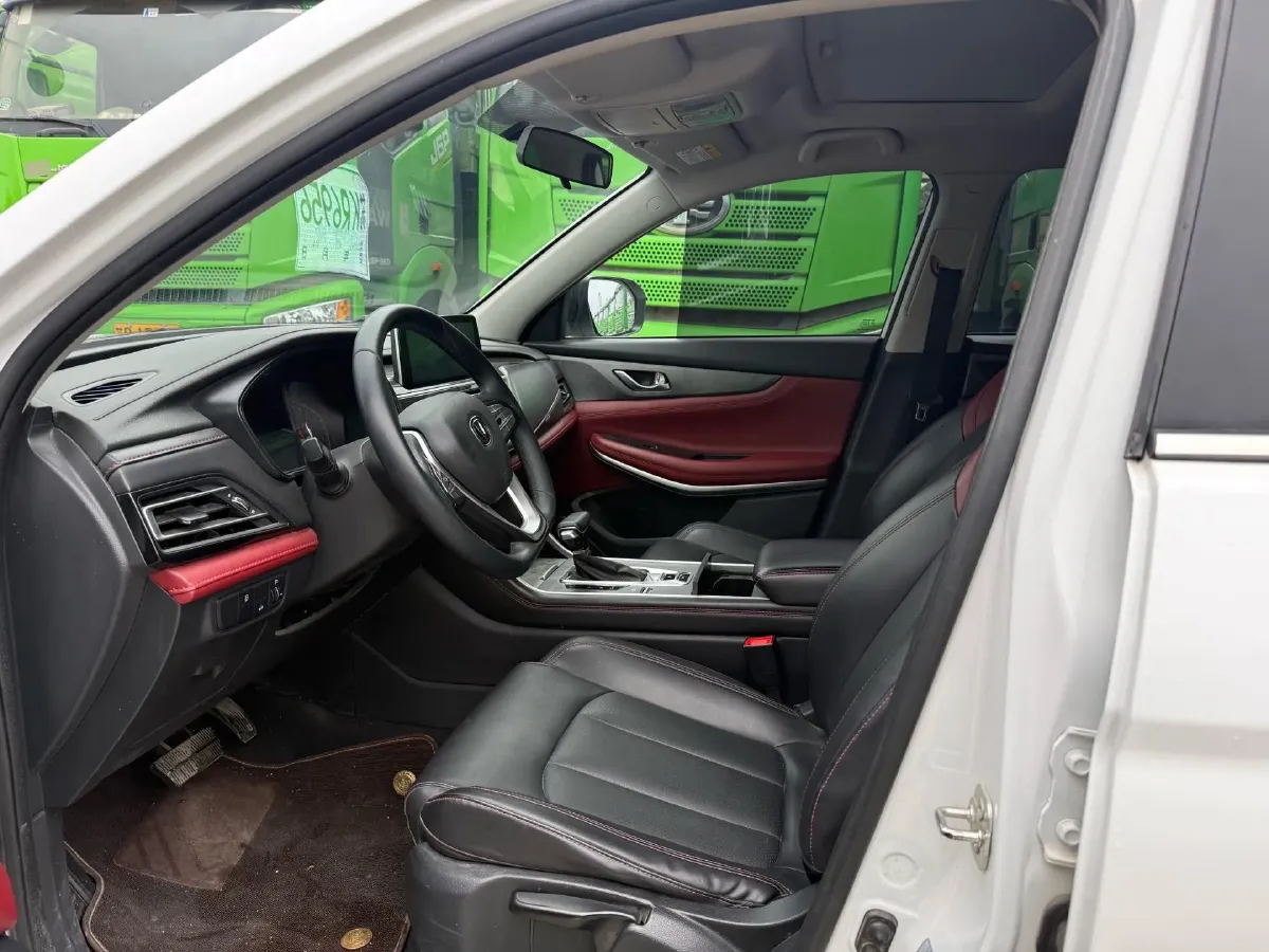 2023 ChangAn CS75 1.5T 188HP L4 7DCT,autocango,china used car exporter,china ev exporter,chinese used car exporter,chinese used ev exporter