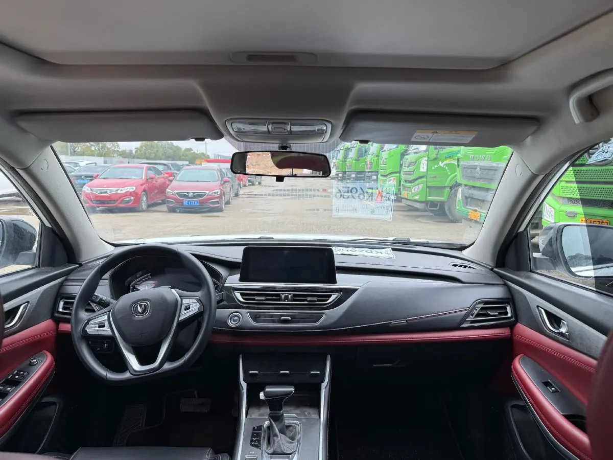 2023 ChangAn CS75 1.5T 188HP L4 7DCT,autocango,china used car exporter,china ev exporter,chinese used car exporter,chinese used ev exporter