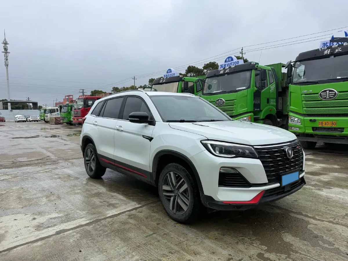 2023 ChangAn CS75 1.5T 188HP L4 7DCT,autocango,china used car exporter,china ev exporter,chinese used car exporter,chinese used ev exporter