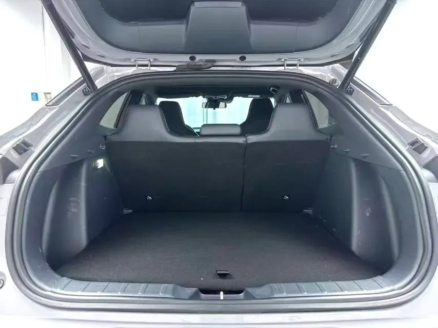 2020 ChangAn UNI-T 1.5T 180HP L4 7DCT,autocango,china used car exporter,china ev exporter,chinese used car exporter,chinese used ev exporter