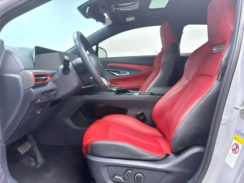 2020 ChangAn UNI-T 1.5T 180HP L4 7DCT,autocango,china used car exporter,china ev exporter,chinese used car exporter,chinese used ev exporter