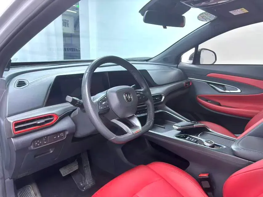 2020 ChangAn UNI-T 1.5T 180HP L4 7DCT,autocango,china used car exporter,china ev exporter,chinese used car exporter,chinese used ev exporter