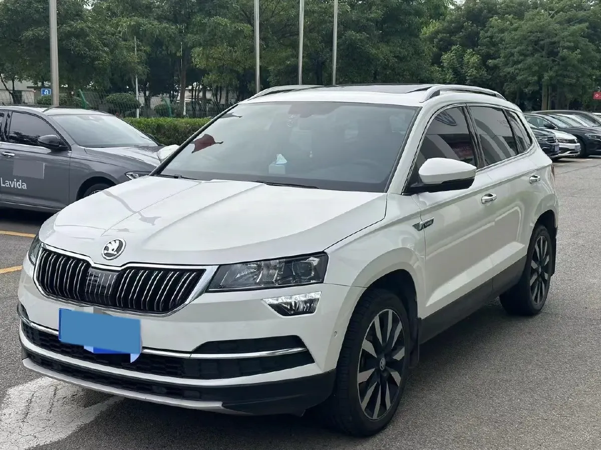 2020 Skoda Karoq 1.4T 150HP L4 7DCT,autocango,china used car exporter,china ev exporter,chinese used car exporter,chinese used ev exporter