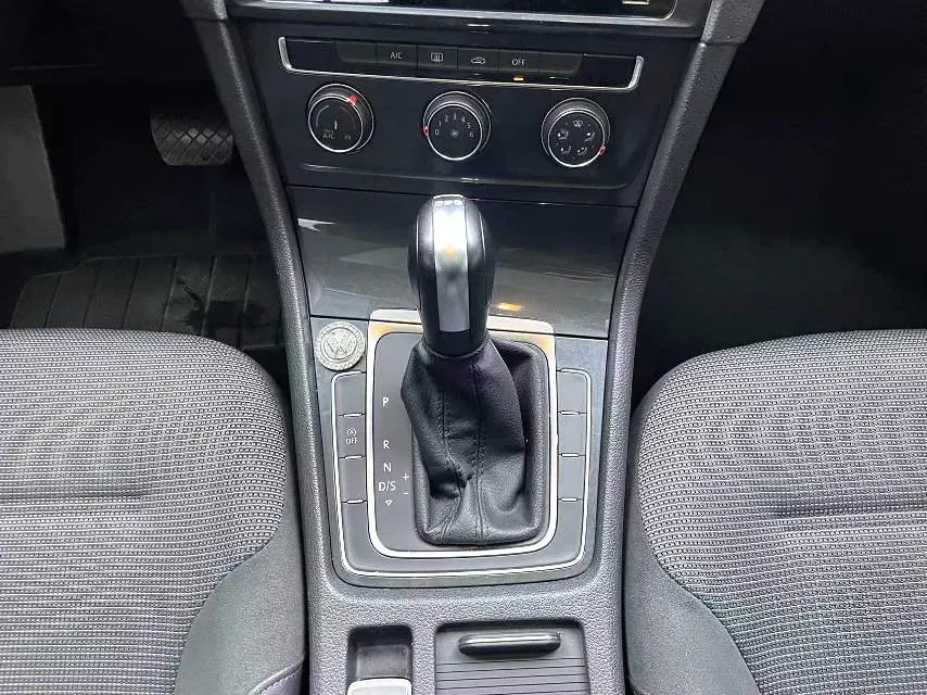 2020 Volkswagen Golf 1.4T 150HP L4 7DCT,autocango,china used car exporter,china ev exporter,chinese used car exporter,chinese used ev exporter