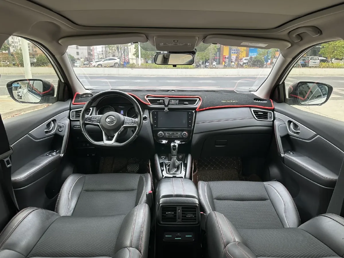 2021 Nissan Qashqai 2.0L 151HP L4 CVT,autocango,china used car exporter,china ev exporter,chinese used car exporter,chinese used ev exporter