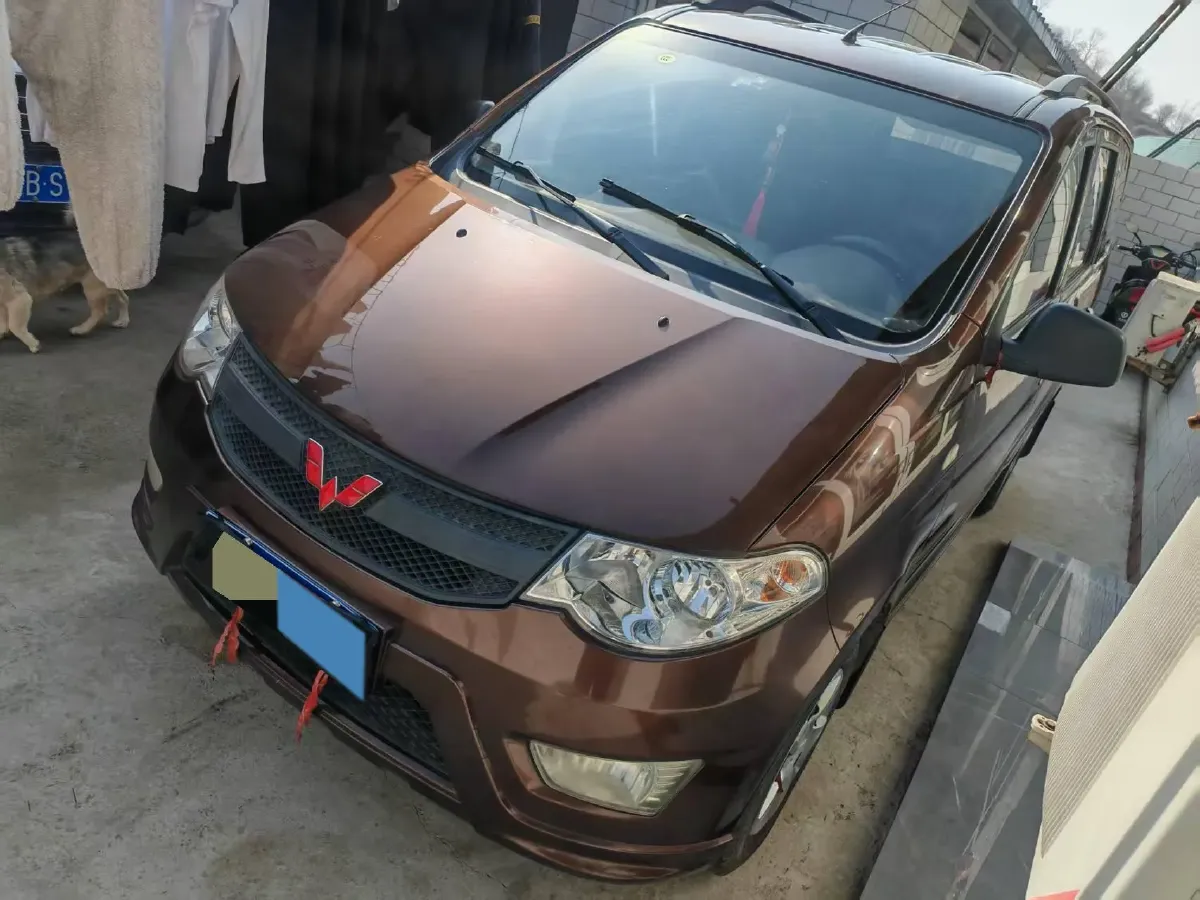 2018 WuLing HongGuang 1.2L 82HP L4 5MT,autocango,china used car exporter,china ev exporter,chinese used car exporter,chinese used ev exporter