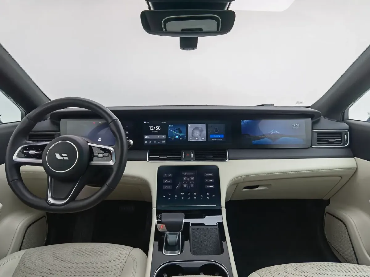 2021 Li ONE Range Extended 131HP REEV 40.5KWH,autocango,china used car exporter,china ev exporter,chinese used car exporter,chinese used ev exporter