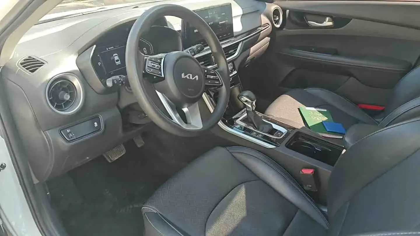 2021 Kia K3 1.5L 115HP L4 CVT,autocango,china used car exporter,china ev exporter,chinese used car exporter,chinese used ev exporter