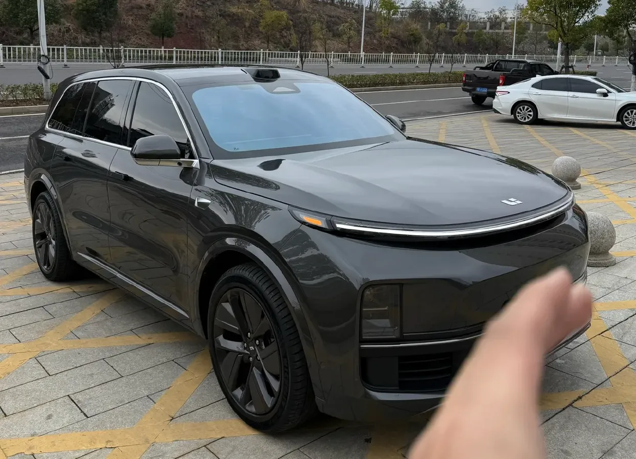 2024 Li L9 Range Extended 154HP REEV 52.3KWH,autocango,china used car exporter,china ev exporter,chinese used car exporter,chinese used ev exporter