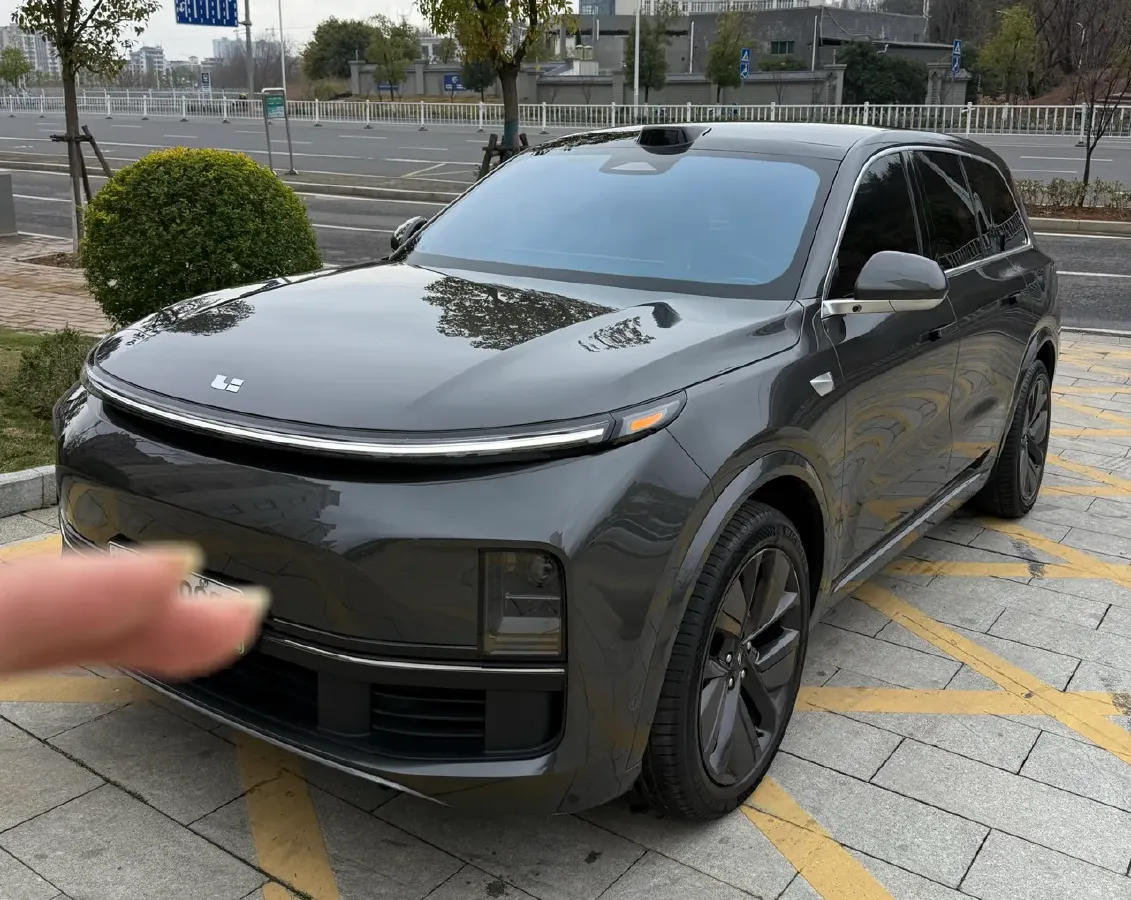 2024 Li L9 Range Extended 154HP REEV 52.3KWH,autocango,china used car exporter,china ev exporter,chinese used car exporter,chinese used ev exporter