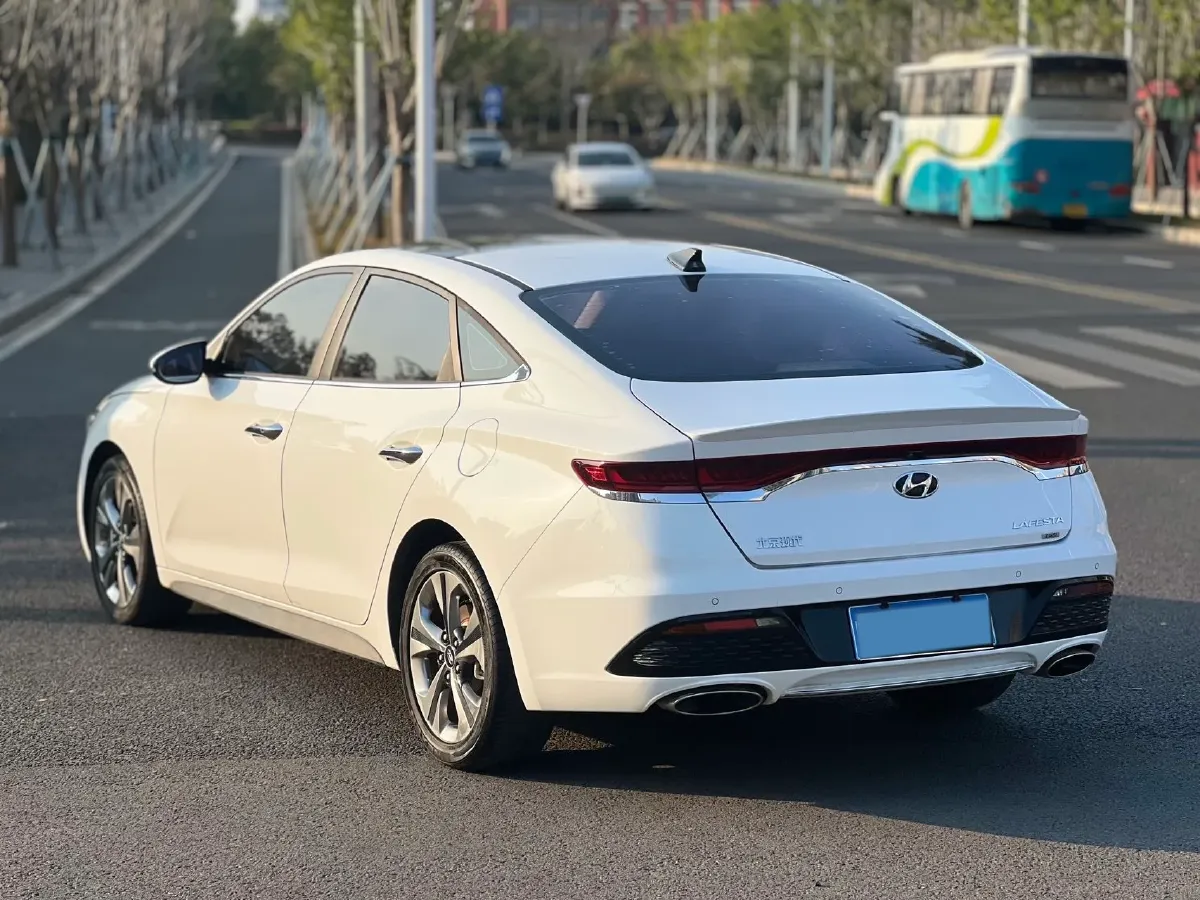 2019 Hyundai La Festa 1.6T 204HP L4 7DCT,autocango,china used car exporter,china ev exporter,chinese used car exporter,chinese used ev exporter
