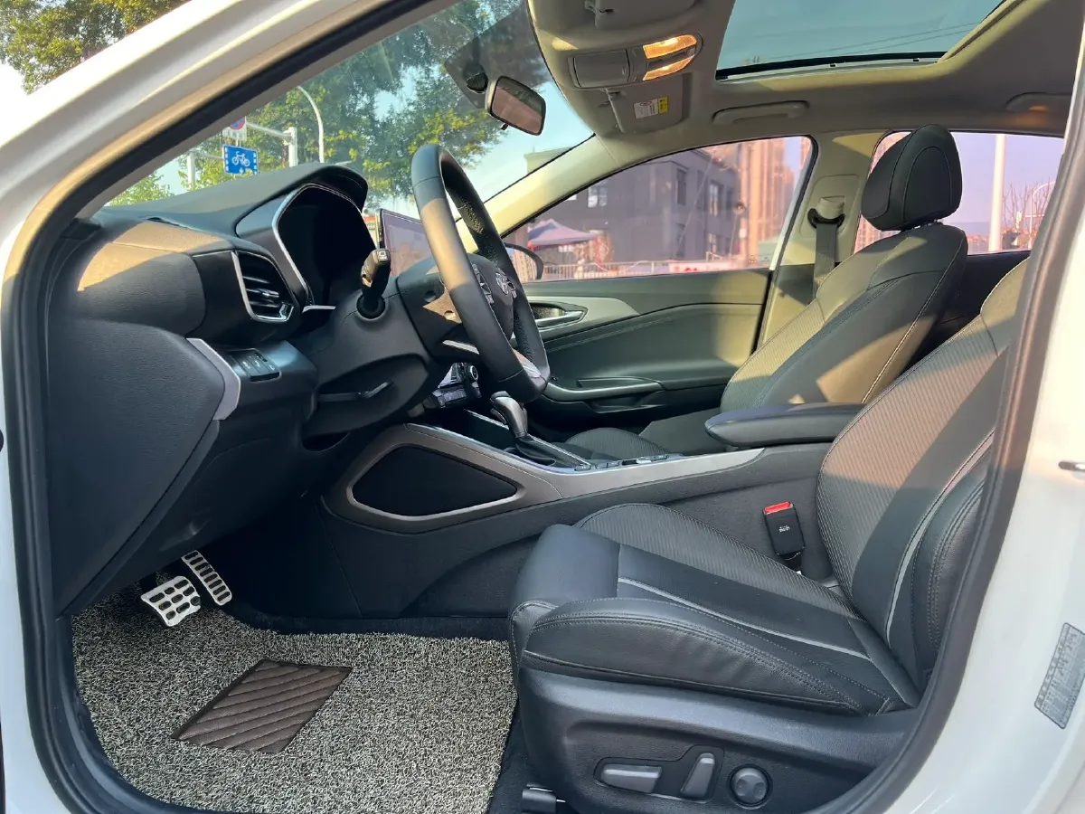 2019 Hyundai La Festa 1.6T 204HP L4 7DCT,autocango,china used car exporter,china ev exporter,chinese used car exporter,chinese used ev exporter