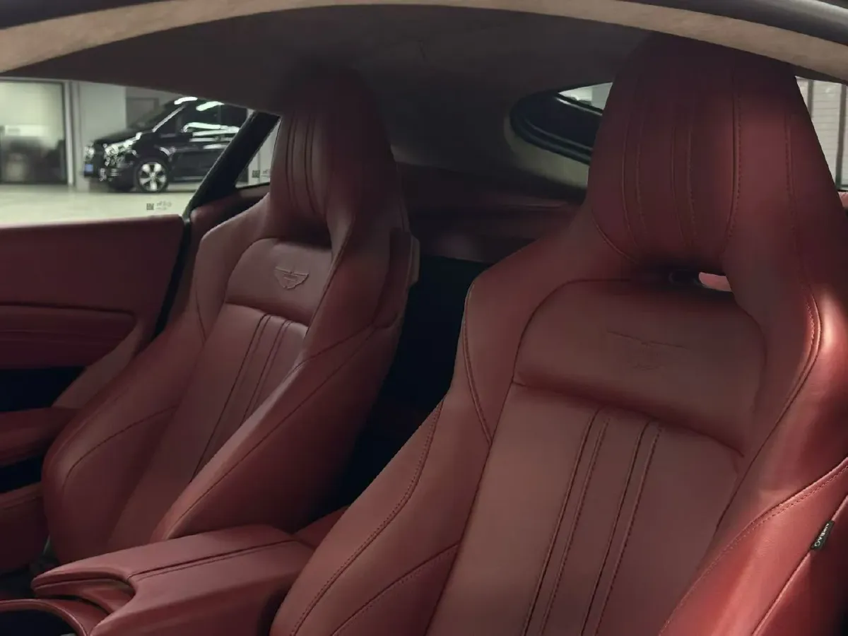 2018 Aston Martin V8 Vantage 4.0T 510HP V8 8AT,autocango,china used car exporter,china ev exporter,chinese used car exporter,chinese used ev exporter