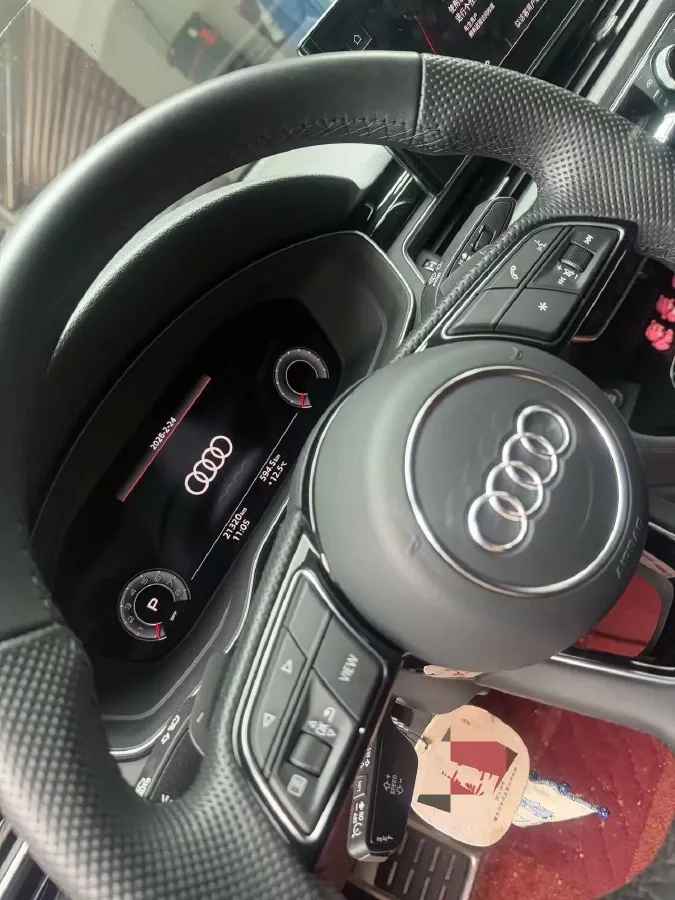 2024 Audi A4L 2.0T 190HP L4 7DCT,autocango,china used car exporter,china ev exporter,chinese used car exporter,chinese used ev exporter