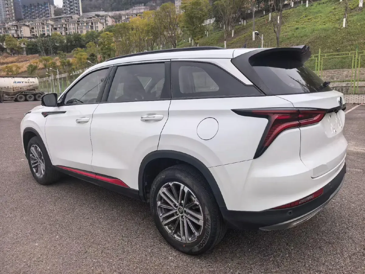 2022 ChangAn CS75 Plus 1.5T 178HP L4 6AT,autocango,china used car exporter,china ev exporter,chinese used car exporter,chinese used ev exporter