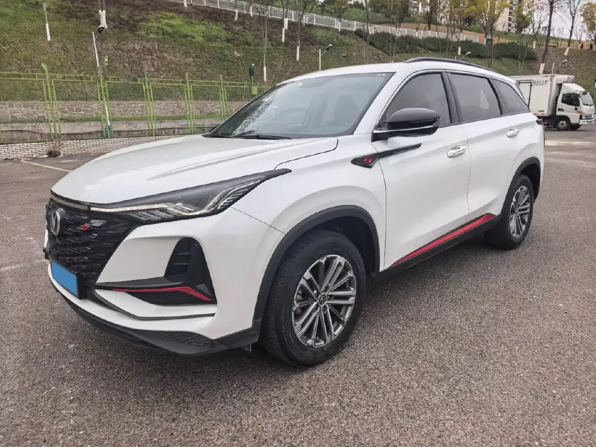 2022 ChangAn CS75 Plus 1.5T 178HP L4 6AT,autocango,china used car exporter,china ev exporter,chinese used car exporter,chinese used ev exporter