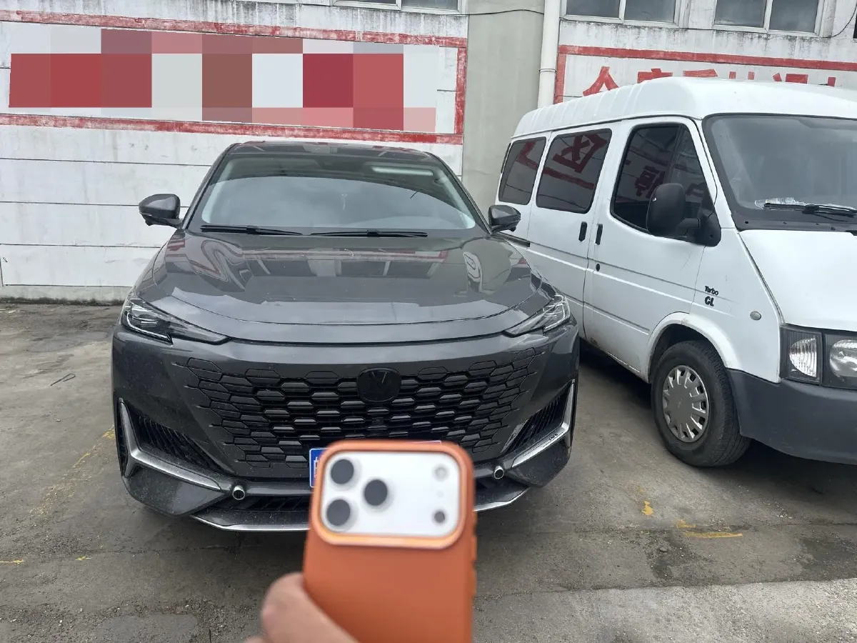 2021 ChangAn UNI-K 2.0T 233HP L4 8AT,autocango,china used car exporter,china ev exporter,chinese used car exporter,chinese used ev exporter