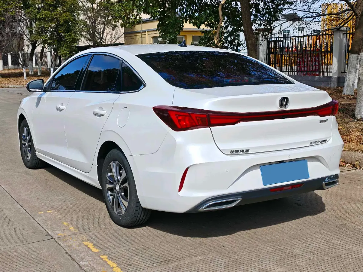 2024 ChangAn Eado 1.4T 160HP L4 7DCT,autocango,china used car exporter,china ev exporter,chinese used car exporter,chinese used ev exporter