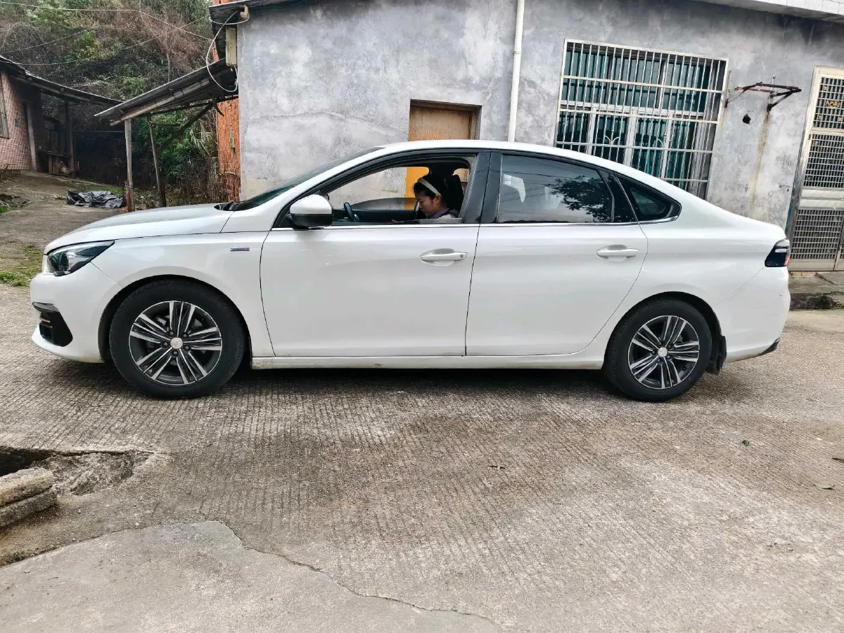 2019 Peugeot 308 1.2T 136HP L3 6AT,autocango,china used car exporter,china ev exporter,chinese used car exporter,chinese used ev exporter