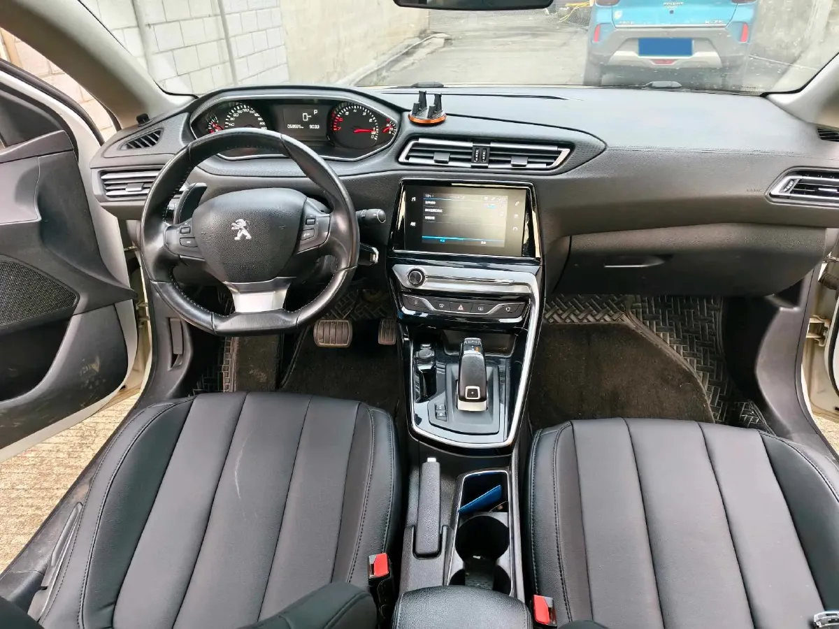 2019 Peugeot 308 1.2T 136HP L3 6AT,autocango,china used car exporter,china ev exporter,chinese used car exporter,chinese used ev exporter