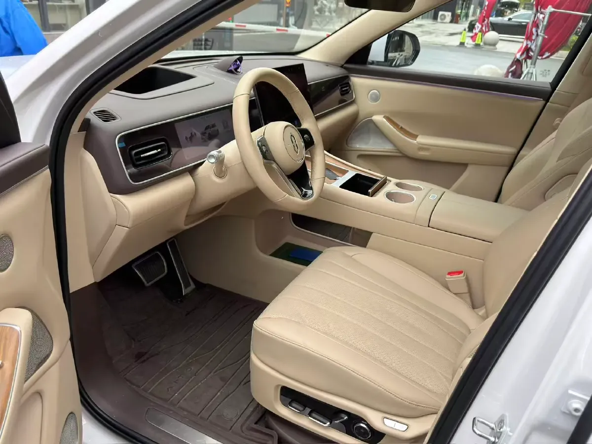 2026 AITO AITO M7 REEV 160HP REEV,autocango,china used car exporter,china ev exporter,chinese used car exporter,chinese used ev exporter